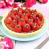 Tarta czekoladowa "Nadziana truskawka"