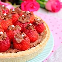 Tarta czekoladowa "Nadziana truskawka"