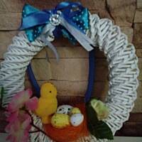 Wielkanocne wyroby z papierowej wikliny