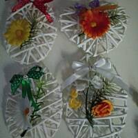 Wielkanocne wyroby z papierowej wikliny