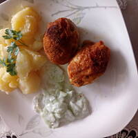 Kotlety z fileta w skórzanym płaszczyku