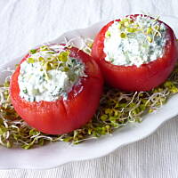 Pomidory faszerowane...zdrowiem!
