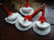 Fot. Wróbelek, Mikołaje zawieszki z łyżeczki