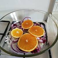 karkówka pieczona z pieczarkami i pomarańczami 