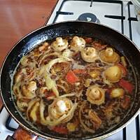 karkówka pieczona z pieczarkami i pomarańczami 