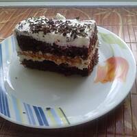 Ciasto z dżemem porzeczkowym i kremem 