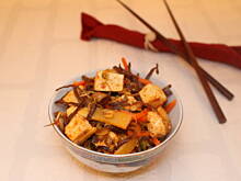 Fot. Kobi1704, Pikantne tofu z warzywami