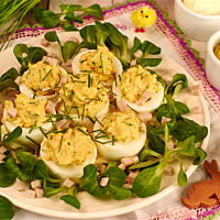 Jajka faszerowane musztardą i szczypiorkiem