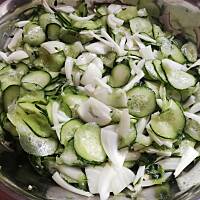 Sałatka szwedzka - Prosty przepis.