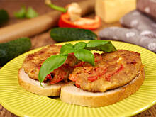 Fot. Wkn, Kotlety mielone z papryką i serem