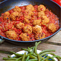 Klopsiki w sosie ze świeżych pomidorów