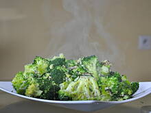 Fot. je7mima, Brokuły z imbirem i czosnkiem