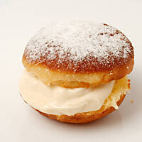 Faworki, pączki i inne smażone ciasteczka