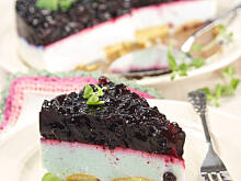 Fot. Wkn, Błyskawiczny torcik jagodowy na zimno