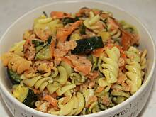 Fot. iwciaG, Sałatka Makaronowa z Łososiem