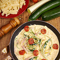 Sos cukiniowy z szynką