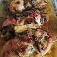 Ćwiartki z kurczaka faszerowane pieczarkami z cebulą z piekarnika 