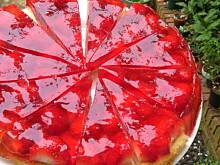 Fot. nadia, Biszkopt z galaretką i truskawkami