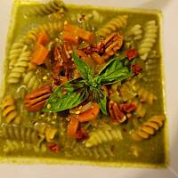 Zupa bazyliowa a la pesto