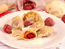 Fot. Wkn, Pierogi z truskawkami i marmoladą