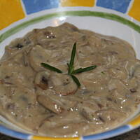 Sos Pieczarkowy z Rozmarynem