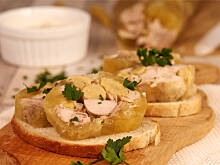 Fot. Wkn, A'la galantyna z drobiu