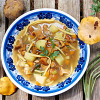 Zupa grzybowa głównie kurkowa