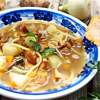 Zupa grzybowa głównie kurkowa