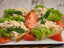 Fot. Wkn, Pasta z makreli pikantna