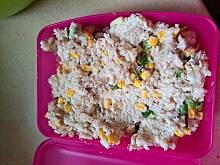 Fot. mania233, Sałatka z ryżem,kurczakiem i kukurydza 