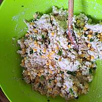 Sałatka z ryżem,kurczakiem i kukurydza 