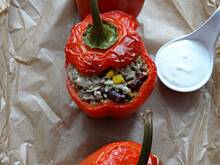 Fot. eluchap,  Papryka faszerowana ryżem, mięsem i warzywami 