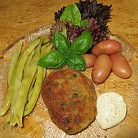 Kotlety z mielonego miesa kurczaka ze swiezymi kurkami