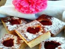 Fot. Olkka, Ciasto kubeczkowe z truskawkami