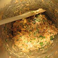 Kotlety z mielonego miesa kurczaka ze swiezymi kurkami