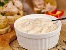 Fot. Wkn, Sos majonezowo-chrzanowy do galantyny, innych mięs i galaret