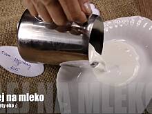 Fot. Wkn, Etykiety na przetwory przyklejaj na mleko