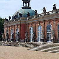 Spacerkiem u sąsiadów 