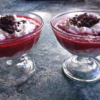 Deser z truskawkami, mascarpone i oreo