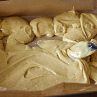 Sernik widelcowy ze śliwkami