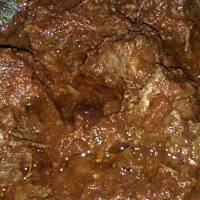 Policzki wołowe w sosie cebulowo-pomidorowo-winnym  