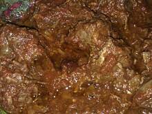 Fot. Ibby, Policzki wołowe w sosie cebulowo-pomidorowo-winnym  