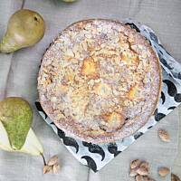 Tarta migdałowa z gruszkami