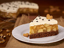 Fot. Wkn, Jabłecznik na orzechowym spodzie