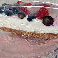 Tarta z kremem jogurtowym i biała czekolada 