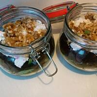 Burak twist, czyli sałatka z buraczkiem zamknięta w słoiku- idealna do pracy!