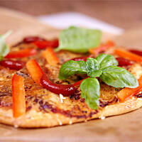 Pizzerinki z pastą z suszonych pomidorów