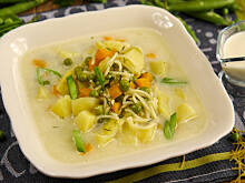 Fot. Wkn, Zupa groszkowa zabielana - jak u babci na wsi