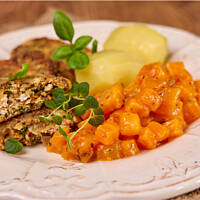 Marchewka duszona z czosnkiem niedźwiedzim