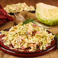 Surówka z młodej kapusty